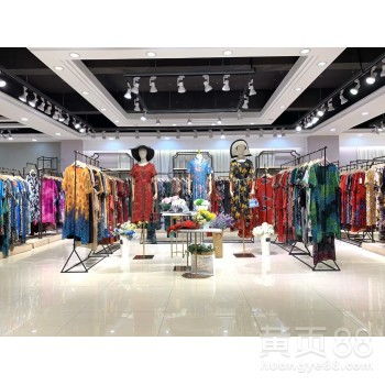 21夏絲綢之路品牌折扣女裝批發(fā)貨源揭秘 如何找到優(yōu)質(zhì)批發(fā)渠道？