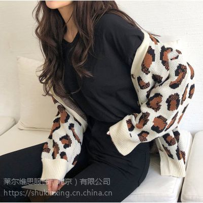 谷可深圳 品牌女裝尾貨批發(fā)新標(biāo)桿，黑色休閑褲引領(lǐng)折扣潮流